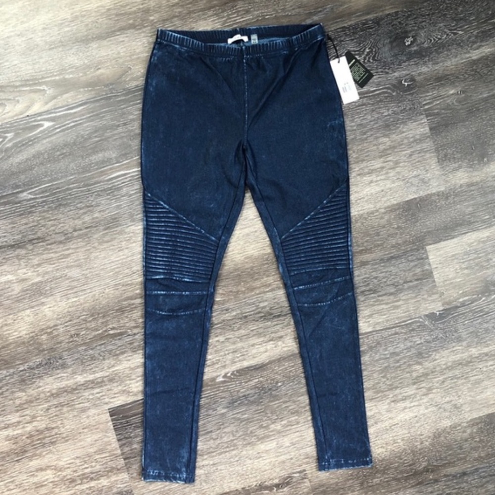 NWT Denim Wash Stretchy Moto Leggings Jeggings